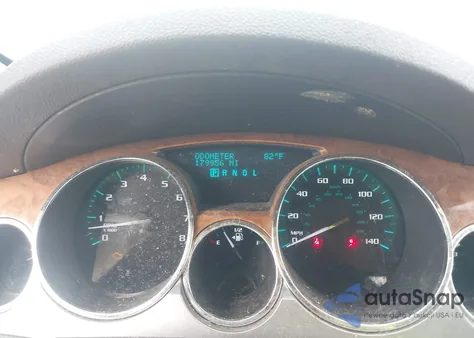 2011 Buick Enclave 1Xl z USA, uszkodzony, nr VIN 5GAKRBEDXBJ171035